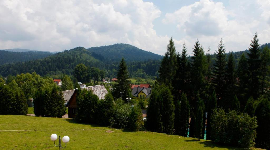 Perelka Natura Tour Hotel Cisna Exterior foto